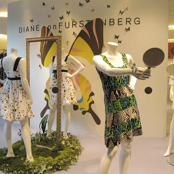 ESTNATION Window Display for DIANE von FURSTENBERG 1