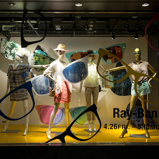 ESTNATION Window Display for Ray-Ban