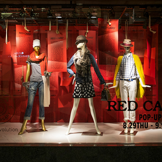 ESTNATION Window Display for REDCARD PopUp Store