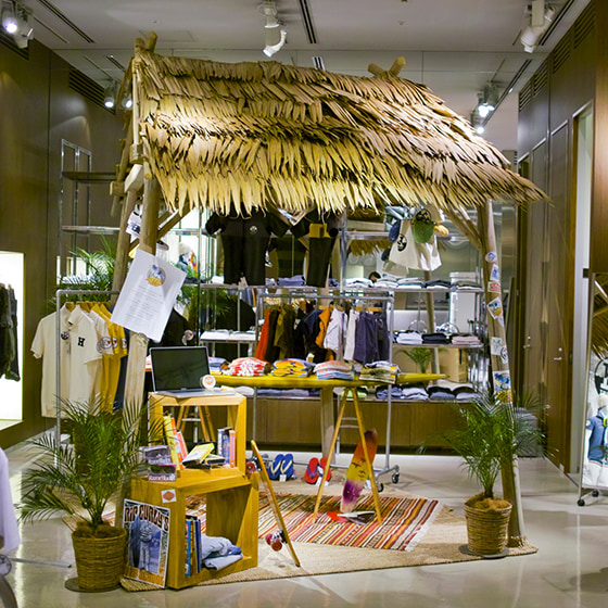 In-store Display Design with a Treehouse